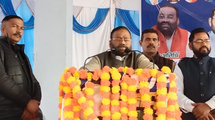 Lakhimpur - Lakhimpur Kheri: स्वामी प्रसाद मौर्य बोले- देश के विभाजन के लिए जिन्ना नहीं, हिंदू महासभा जिम्मेदार