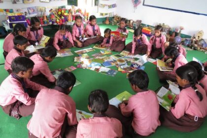 UP: मुरादाबाद - UP: मुरादाबाद के सरकारी स्कूलों में चार साल में घटे 68 हजार छात्र, कारण शिक्षक का दूसरे कामों में व्यस्त रहना