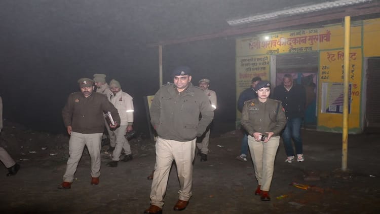 बरेली - बरेली में युवक की हत्या: शराब पार्टी के दौरान तीन दोस्तों ने छत से फेंका, एक आरोपी मुठभेड़ में गिरफ्तार