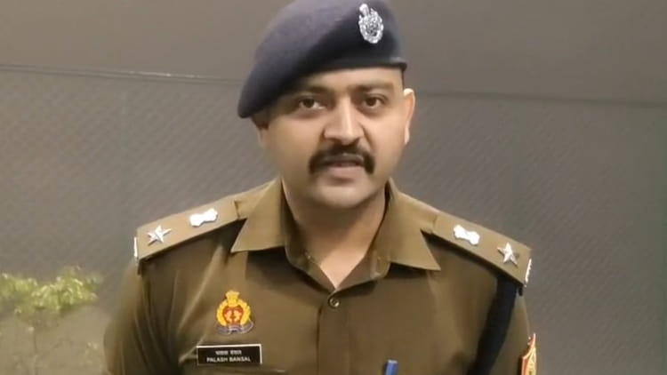 Banda: - Banda: जानबूझकर गिरफ्तारी में चूक करने पर जेल अधीक्षक व जेलर के खिलाफ प्राथमिकी दर्ज