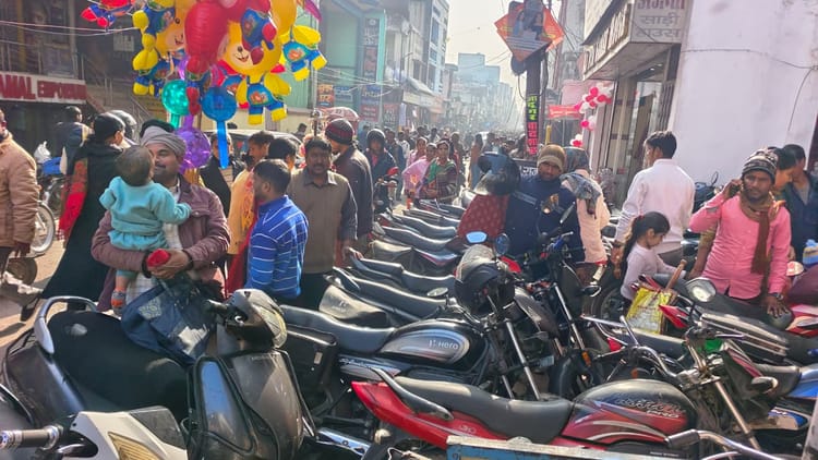 Lakhimpur - Lakhimpur Kheri News: पार्किंग के संकट से जाम की गिरफ्त में शहरवासी