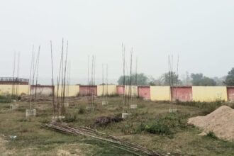 Lakhimpur - Lakhimpur Kheri News: ओवरहेड टैंक का निर्माण कराए बिना सामग्री उठा ले गया ठेकेदार