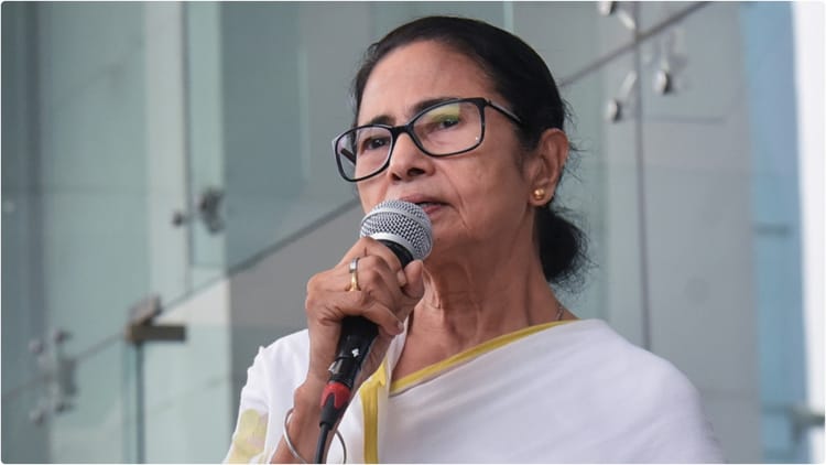 SIR: - SIR: एसआईआर पर सुप्रीम कोर्ट में सुनवाई आज, पश्चिम बंगाल की मुख्यमंत्री ममता खुद रख सकती हैं दलीलें