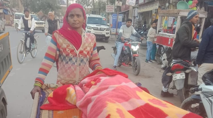 UP: जेठानी - UP: जेठानी सीढ़ियों से गिरकर हुई घायल, ठेल पर लिटाकर अस्पताल ले गई देवरानी; इसलिए हो रही वायरल