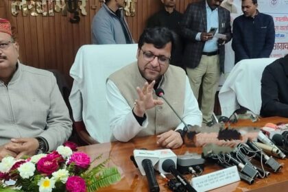 बजट में - बजट में भविष्य के बुनियादी ढांचे और रोजगार पर ध्यान केंद्रित : मंत्री