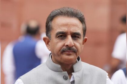 यूपी: - यूपी: केंद्रीय राज्य मंत्री कीर्तिवर्धन को हाईकोर्ट से मिली फौरी राहत, फिलहाल नहीं लिखी जाएगी एफआईआर