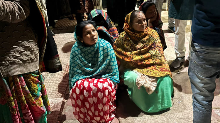 Kanpur: - Kanpur: एनआईसीयू वार्ड में लगी आग, नवजात की मौत, परिजनों ने अस्पताल में हंगामा काटा