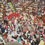 UP Budget - UP Budget 2026 Live: विपक्ष के हंगामे के बीच हुआ राज्यपाल का भाषण, विधायकों ने लगाए गो बैक गो बैक के नारे