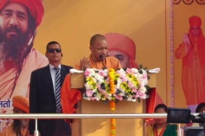 UP: अयोध्या-काशी - UP: अयोध्या-काशी पूरी, मथुरा-नैमिष पर काम जारी; योगी बोले- पाकिस्तान में हिंगलाज देवी की स्थिति पर सोचना होगा