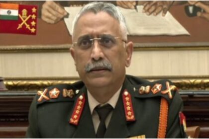 Naravane - Naravane Memoir Row: 'अब तक प्रकाशित नहीं हुई फोर स्टार्स ऑफ डेस्टिनी', जनरल नरवणे की किताब पर पेंगुइन की सफाई