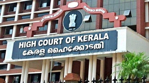 Kerala: - Kerala: ग्लोबल अयप्पा संगम की ऑडिट रिपोर्ट में कई गड़बड़ियां, केरल हाईकोर्ट ने टीडीबी से मांगी सफाई