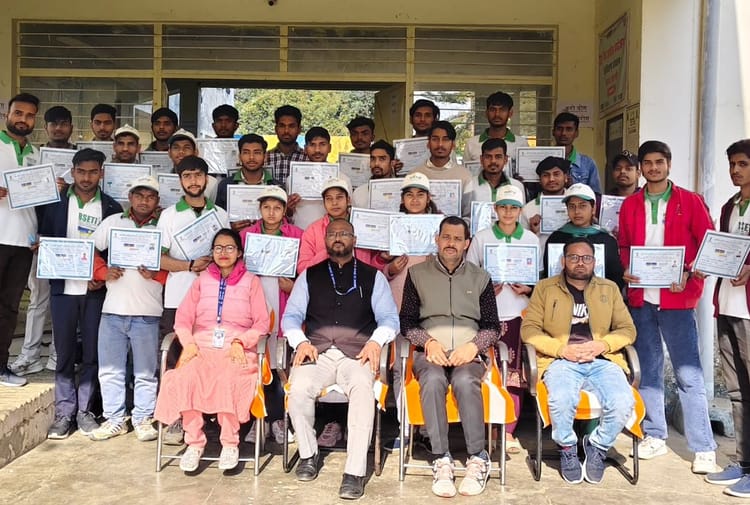 सीएम - सीएम युवा योजना से ऋण लेकर स्वरोजगार अपनाएं : एलडीएम