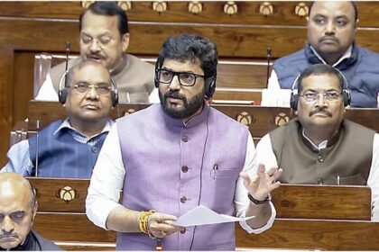 विमानन - विमानन क्षेत्र में बड़े पैमाने पर पद खाली: सरकार ने संसद में दी जानकारी, बोली- सुरक्षा और कामकाज पर असर नहीं