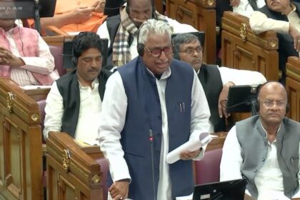 UP Budget - UP Budget Session Live:नेता प्रतिपक्ष बोले, "दरोगा ही कर रहे डकैती और दावा किया जा रहा कानून व्यवस्था दुरुस्त"