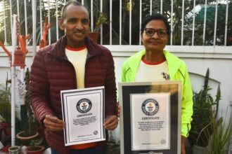 Lucknow: - Lucknow: पारंपरिक वेशभूषा में बनाया दौड़ का विश्व रिकॉर्ड, शहर के अल्ट्रा रनर दंपती का नया कीर्तिमान गिनीज बुक