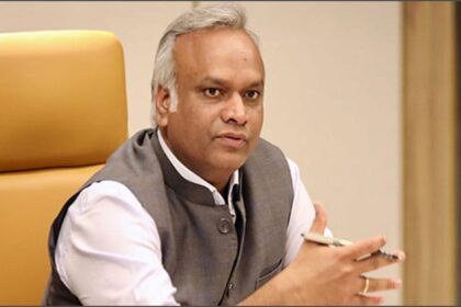 RSS: - RSS: 'आरएसएस कर रहा मनी लॉन्ड्रिंग', कर्नाटक के मंत्री प्रियांक खरगे ने लगाए आरोप; आय-पंजीकरण पर भी उठाए सवाल