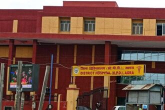 UP: जिला - UP: जिला अस्पताल में  बनाई  जाएगी 50 बेड की अत्याधुनिक क्रिटिकल केयर यूनिट,  अगले महीने तैयार हो जाएगी डीपीआर