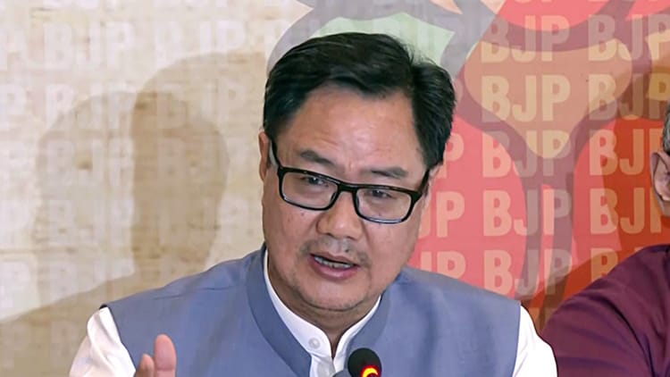 Om Birla: - Om Birla: 'लोकसभा अध्यक्ष के खिलाफ अविश्वास प्रस्ताव पर विपक्षी एकता में पड़ सकती है दरार', बोले किरेन रिजिजू