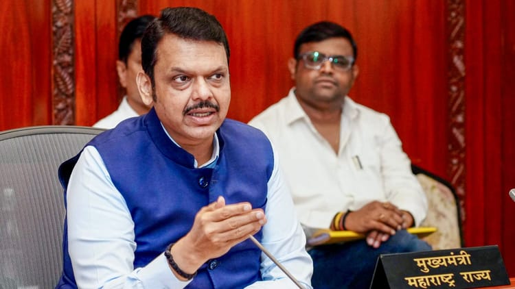 Maharashtra: - Maharashtra: अजित पवार के निधन के बाद 75 शिक्षण संस्थानों को दिया गया अल्पसंख्यक का दर्जा? CM ने लगाई रोक