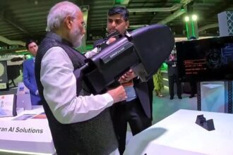 यूपी: - यूपी: ऑपरेशन सिंदूर से चर्चाओं में आई एंटी ड्रोन गन ‘द्रोणम' का निर्माण अब झांसी में, यह है खासियत