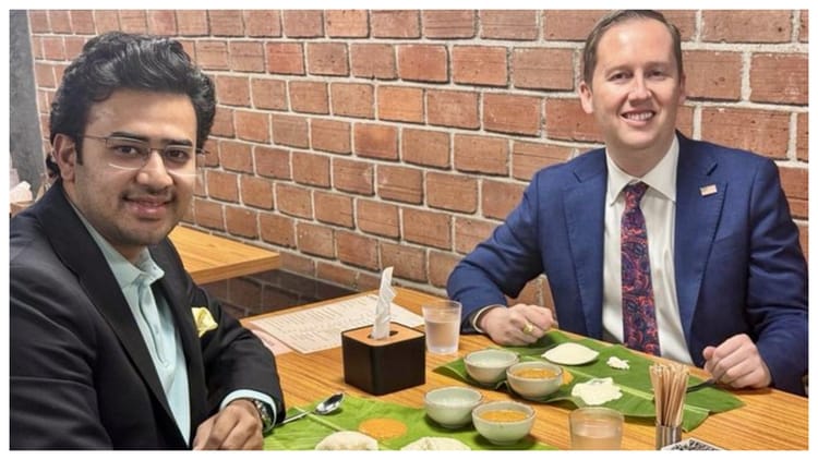 Bengaluru: - Bengaluru: 'बंगलूरू भारत-US साझेदारी का मुकुट रत्न', अमेरिकी राजदूत के साथ तेजस्वी सूर्या ने की ऑटो की सवारी