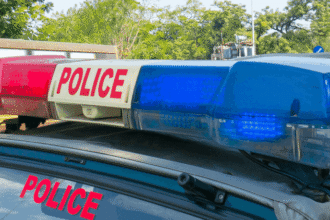 Lucknow - Lucknow News: जांच के बहाने वृद्धा के गहने लेकर अस्पताल से भागा टप्पेबाज, सीसीटीवी खंगाल रही पुलिस