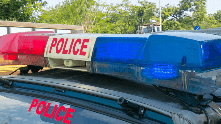 Lucknow - Lucknow News: जांच के बहाने वृद्धा के गहने लेकर अस्पताल से भागा टप्पेबाज, सीसीटीवी खंगाल रही पुलिस