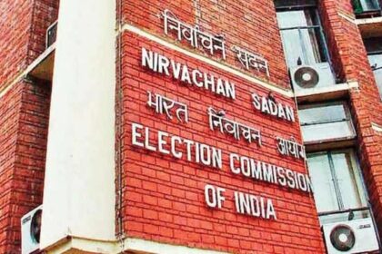 गुजरात - गुजरात में नई वोटर लिस्ट: मतदाताओं की संख्या हुई 4.40 करोड़, 74 लाख नाम कटे; कांग्रेस ने कोर्ट में दी चुनौती