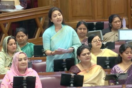 यूपी - यूपी बजट सत्र: किसानों को मुफ्त बिजली देने पर ऊर्जा मंत्री व सपा नेता में तकरार, कहा- हमने फ्री बिजली दी