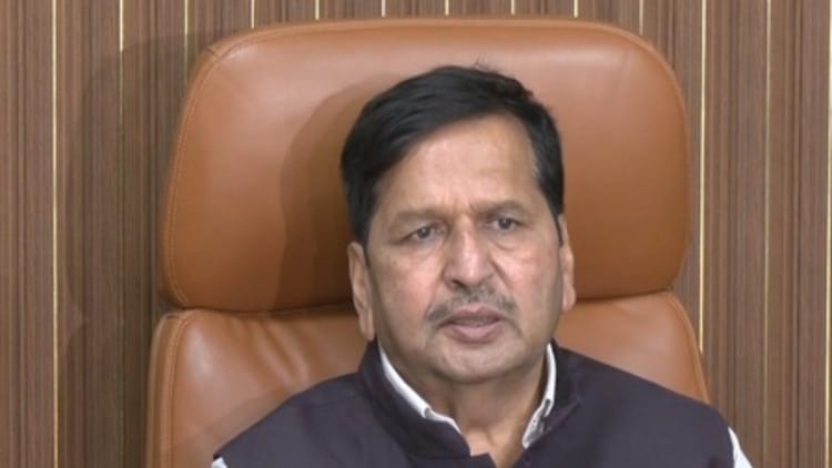 Ajit - Ajit Pawar Plane Crash: 'बिना तथ्य कुछ कहना गलत', रोहित पवार के आरोपों पर मंगल प्रभात लोढ़ा का पलटवार