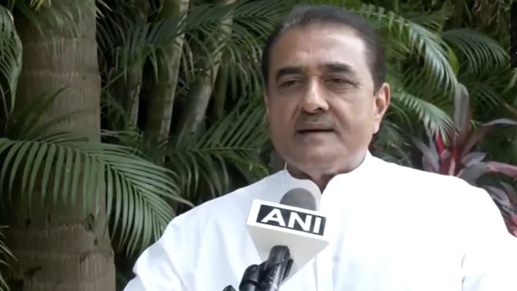 बारामती - बारामती विमान हादसा: 'कंपनी जिम्मेदार प्रतीत होती है, पायलट की लापरवाही की भी आशंका', प्रफुल्ल पटेल का बयान