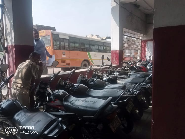 Lakhimpur - Lakhimpur Kheri News: ध्वस्त होगा लखीमपुर रोडवेज का पुराना भवन, नया बनेगा