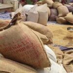 UP: आलीशान - UP: आलीशान कोठी और लग्जरी कार, फिर भी हजम कर रहे गरीबों का राशन; प्रशासन ने की कार्रवाई की तैयारी