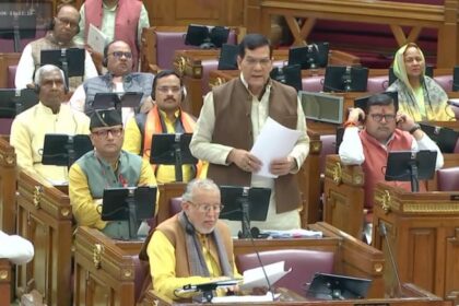 यूपी - यूपी बजट सत्र: "यूपी में छह साल में एक भी बार नहीं बढ़ाई गईं बिजली की दरें" ऊर्जा मंत्री ने सदन में दिया जवाब