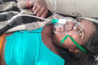 UP News: - UP News: प्रसव पीड़ा नहीं हुई बर्दाश्त, महिला ने चाकू से फाड़ लिया पेट; नाजुक हालत में मेडिकल कॉलेज रेफर