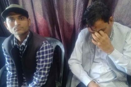 UP: संभल - UP: संभल में रिश्वत लेते कानूनगो और सहयोगी गिरफ्तार, जमीन का नक्शा निकालने के लिए मांग रहे थे 15 हजार रुपये