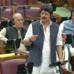 UP Vidhansabha: - UP Vidhansabha: राजा भैया बोले- सरकार ने सबसे बड़ा बजट पेश किया, इसे खर्च करना भी सुनिश्चित करें