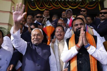 बिहार: - बिहार: राज्यसभा की 5वीं सीट के लिए NDA में जबरदस्त जोर आजमाइश, एक सीट के लिए तीनों छोटे सहयोगियों ने ठोका दावा