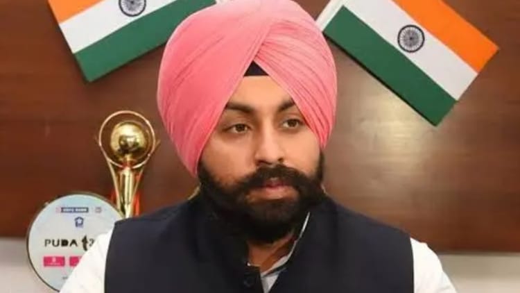 पंजाब - पंजाब में शिक्षा क्रांति: सरकारी स्कूलों के 305 बच्चों ने पास की जेईई मेन्स परीक्षा, गरीब होनहारों को भी सफलता