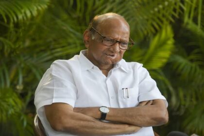 Maharashtra: - Maharashtra: फिर अस्पताल में भर्ती कराए गए शरद पवार, शरीर में पानी की कमी बनी वजह; डॉक्टर बोले- हालत स्थिर