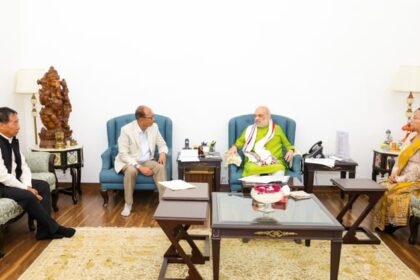 Manipur: - Manipur: सीएम खेमचंद ने उपमुख्यमंत्रियों के साथ की गृह मंत्री से मुलाकात, मणिपुर में शांति बहाली पर फोकस