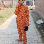 Lakhimpur - Lakhimpur Kheri News: बंदरों को भगाने के लिए बाघ बनकर घूम रहे युवा