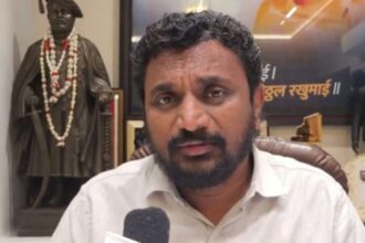 Maharashtra: - Maharashtra: NCP नेता ने अजित पवार के विमान हादसे पर उठाए सवाल, पूछा- क्या पायलट सुमित आत्मघाती हमलावर थे?