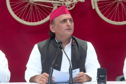 UP: अखिलेश - UP: अखिलेश यादव बोले- भाजपा काम ही घोटाले करना है, जनता सत्ता से हटाने के लिए 2027 का इंतजार कर रही