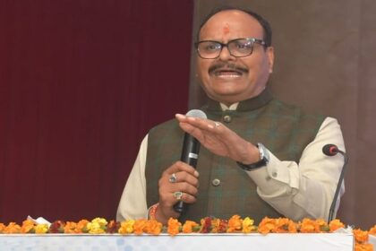 UP: डिप्टी - UP: डिप्टी सीएम बृजेश पाठक का राहुल गांधी पर हमला, बोले- दंगे करवाना चाहते हैं मोहब्बत की दुकान चलाने वाले