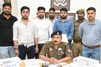 Jalaun: - Jalaun: फौजी के घर डकैती का खुलासा, महिला समेत छह गिरफ्तार, दो आरोपी फरार