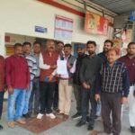 Lakhimpur - Lakhimpur Kheri News: ट्रेनों की संख्या बढ़ाने के लिए सौंपा ज्ञापन