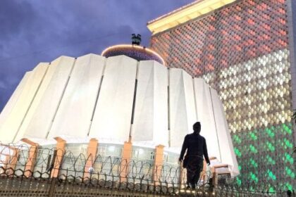 महाराष्ट्र - महाराष्ट्र में अवैध साहूकारों पर शिकंजा: किडनी कांड के बाद सरकार सख्त, MCOCA एक्ट लगाने पर हो रहा विचार