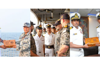 युद्धाभ्यास: - युद्धाभ्यास: मिलन 2026 में 75 देशों की नौसेनाओं ने समंदर में दिखाई ताकत; भारत के INS विक्रांत पर विदाई समारोह