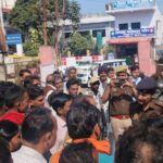 Mahoba - Mahoba Accident: शादी समारोह से लौट रही पांच महिलाओं को पिकअप ने रौंदा; तीन की मौत और दो मेडिकल कॉलेज रेफर